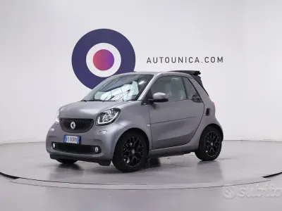 Usata Smart ForTwo Cabrio Passion 90 CV (66 kW) 2016 Grigio Cabrio