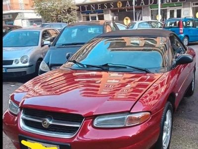 Usata Chrysler Stratus 132 CV (97 kW) 1997 Rosso Cabrio