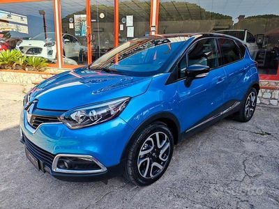 Usata Renault Captur 90 CV (66 kW) 2015 Blu SUV