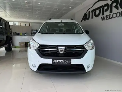 Gebraucht Dacia Dokker Comfort 95 PS (69 kW) 2019 Weiß Van / Kleinbus