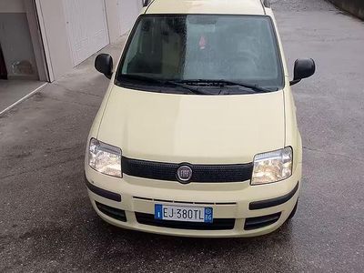 Usata Fiat Panda Emotion 69 CV (50 kW) 2011 Giallo Utilitaria