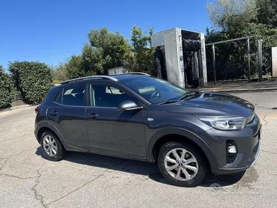 Usata Kia Stonic Style 97 CV (71 kW) 2020 Grigio SUV