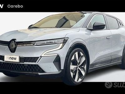 Grigio chiaro Usata 2022 Renault Megane E-Tech Techno Berlina | 24.900 € (Buon prezzo)