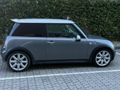 Usata Mini Cooper S 163 CV (119 kW) 2003 Grigio Utilitaria