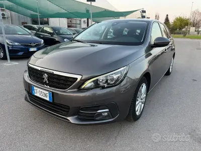Käytetty Peugeot 308 SW 131 HP (96 kW) 2021 Harmaa Farmari