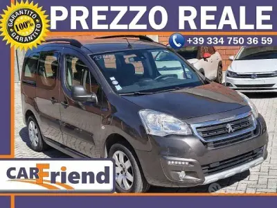 Usata Peugeot TePee Outdoor 110 CV (80 kW) 2018 Grigio Monovolume