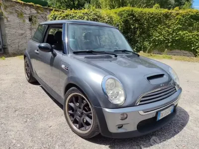 Usata Mini Cooper S 170 CV (125 kW) 2006 Grigio Utilitaria