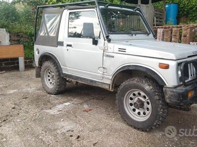 usata Suzuki Samurai 