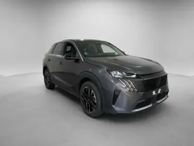 Usata Peugeot 3008 Allure 136 CV (100 kW) 2025 Grigio titanium SUV