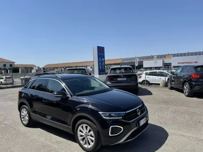 Usata VW T-Roc IQ Drive 116 CV (85 kW) 2025 Deep black perlato SUV
