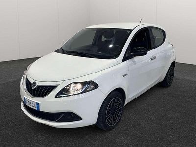 Usata Lancia Ypsilon Silver 69 CV (50 kW) 2021 Bianco Utilitaria