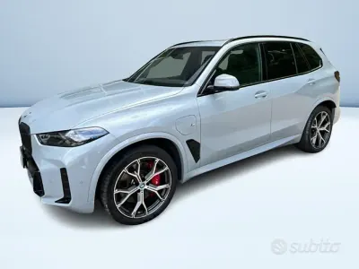 Begagnad BMW X5 M Sport 313 HK (230 kW) 2025 Grå SUV