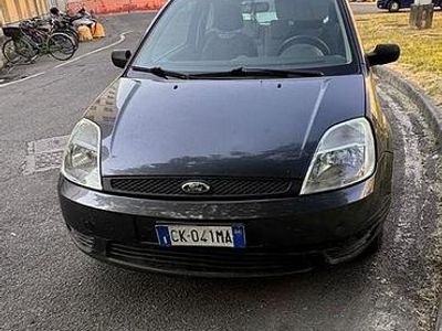 Usata Ford Fiesta 2004 Utilitaria