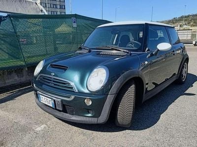 Usata Mini Cooper S 163 CV (119 kW) 2002 Verde Utilitaria