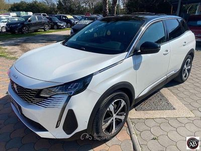 Usata Peugeot 3008 GT-line 132 CV (97 kW) 2022 Bianco SUV