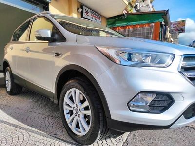 usata Ford Kuga 1.5 TDCI 120 CV 2018 NavSensCruisKeylessGARANZIA