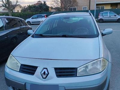 Usata Renault Mégane GrandTour 100 CV (73 kW) 2005 Grigio Station wagon