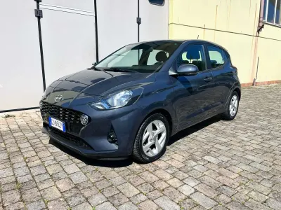 Usata Hyundai i10 67 CV (49 kW) 2022 Grigio Utilitaria