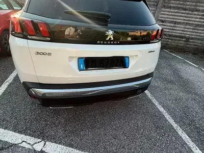 Usata Peugeot 3008 165 CV (121 kW) 2018 Bianco SUV