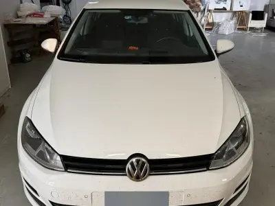 Usata VW Golf VII Trendline 90 CV (66 kW) 2015 Bianco Berlina