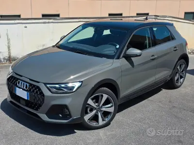 Usata Audi A1 Business 110 CV (80 kW) 2023 Grigio SUV