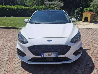 Usata Ford Focus ST-Line 150 CV (110 kW) 2018 Bianco Berlina