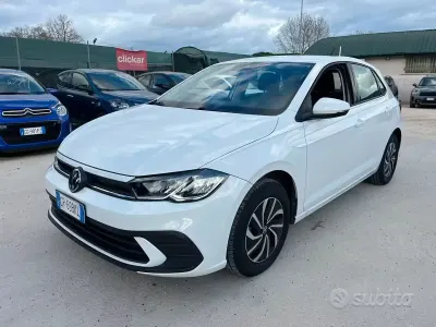 Begagnad VW Polo Life 95 HK (69 kW) 2023 Vit Halvkombi
