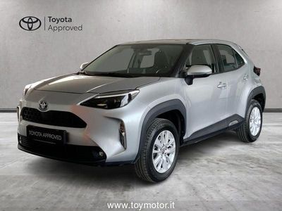 Usata Toyota Yaris Cross Active 115 CV (84 kW) 2022 Grigio SUV
