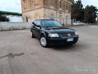 Usata VW Passat Business 131 CV (96 kW) 2002 Nero Station wagon