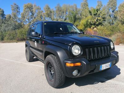 usata Jeep Cherokee 2.8 crd KJ 2003