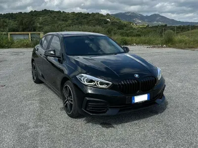 Usata BMW 118 Sport Line 136 CV (100 kW) 2021 Nero Utilitaria