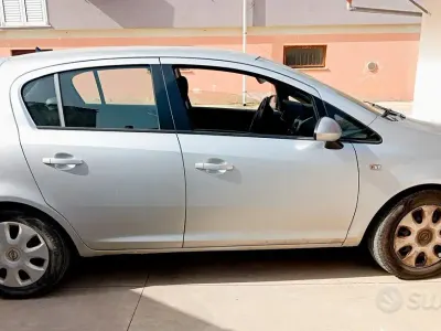 Usata Opel Corsa 2012 Grigio Utilitaria