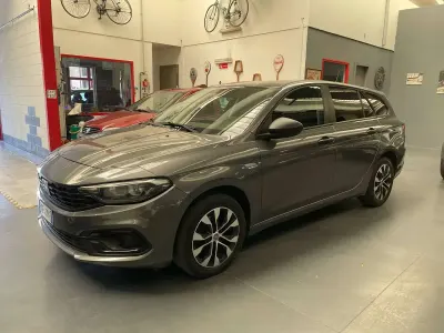 Usata Fiat Tipo Life 131 CV (96 kW) 2021 Grigio Station wagon