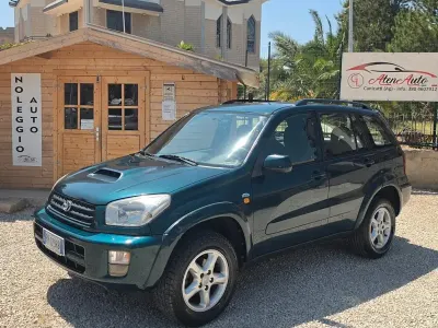 Usata Toyota RAV4 116 CV (85 kW) 2002 Verde SUV