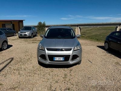 Usata Ford Kuga Titanium 120 CV (88 kW) 2016 Grigio SUV