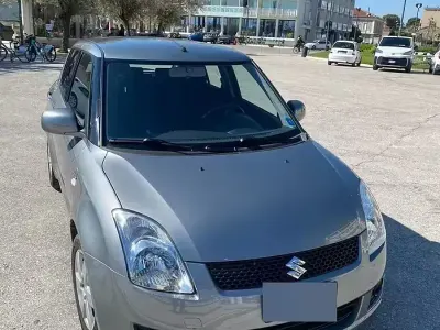Second-hand Suzuki Swift 75 CP (55 kW) 2008 Gri Hatchback