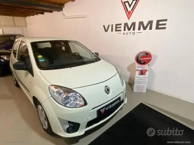 Usata Renault Twingo 75 CV (55 kW) 2011 Beige Utilitaria