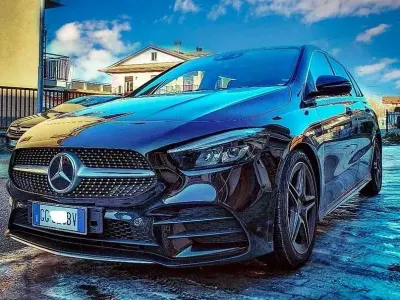 Usata Mercedes B180 AMG line 116 CV (85 kW) 2021 Utilitaria