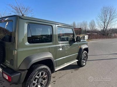 Second-hand Suzuki Jimny 102 CP (75 kW) 2018 Verde SUV