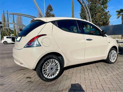 Usata Lancia Ypsilon 69 CV (50 kW) 2015 Utilitaria