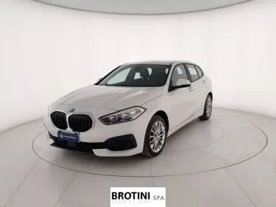 Usata BMW 116 Advantage 116 CV (85 kW) 2020 Bianco Utilitaria