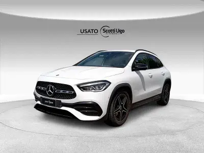Usata Mercedes GLA200 Premium 150 CV (110 kW) 2022 Bianco SUV