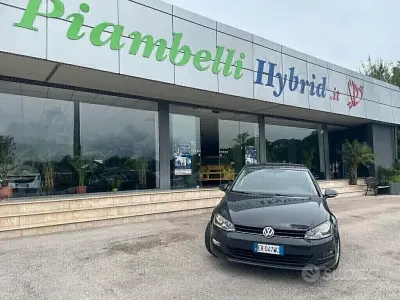 Usata VW Golf VII Trendline 105 CV (77 kW) 2013 Grigio Berlina