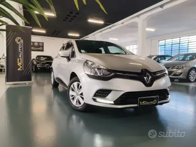 Usata Renault Clio IV Business 90 CV (66 kW) 2019 Grigio Berlina