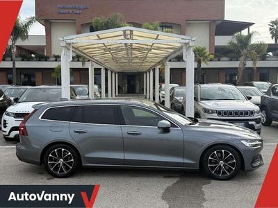 Grigio Usata 2020 Volvo V60 Momentum Station wagon | 21.990 € (Buon prezzo)
