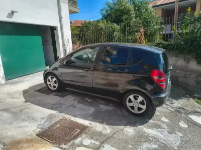 Usata Mercedes A180 109 CV (80 kW) 2006 Nero Berlina