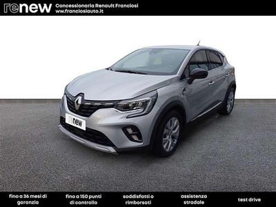 Usata Renault Captur Intens 145 CV (106 kW) 2022 Grigio chiaro SUV