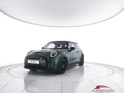 Usata Mini Cooper SE Essential 75 kW (102 CV) 2022 Verde Utilitaria