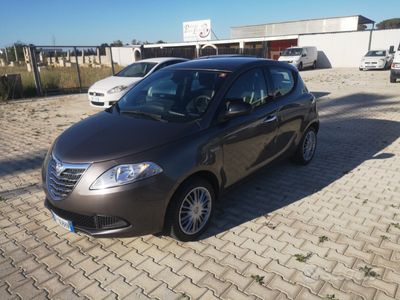 usata Lancia Ypsilon ecochic gpl