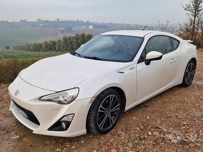 Usata Toyota GT86 GT 200 CV (147 kW) 2013 Bianco Coupé